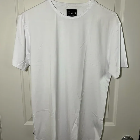 Cuts Elongated Tee (NEW w/o original packaging) - Picture 2 of 5